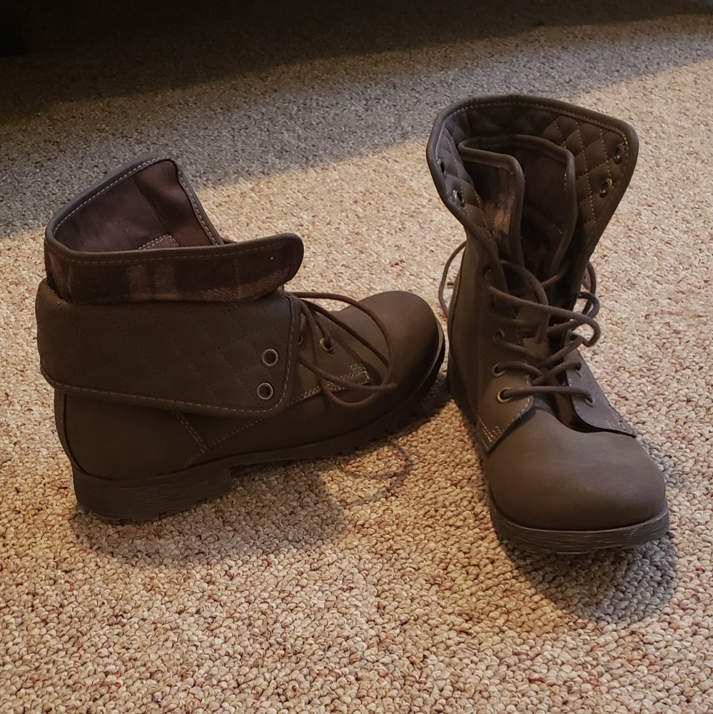 Boots - Picture 1 of 1